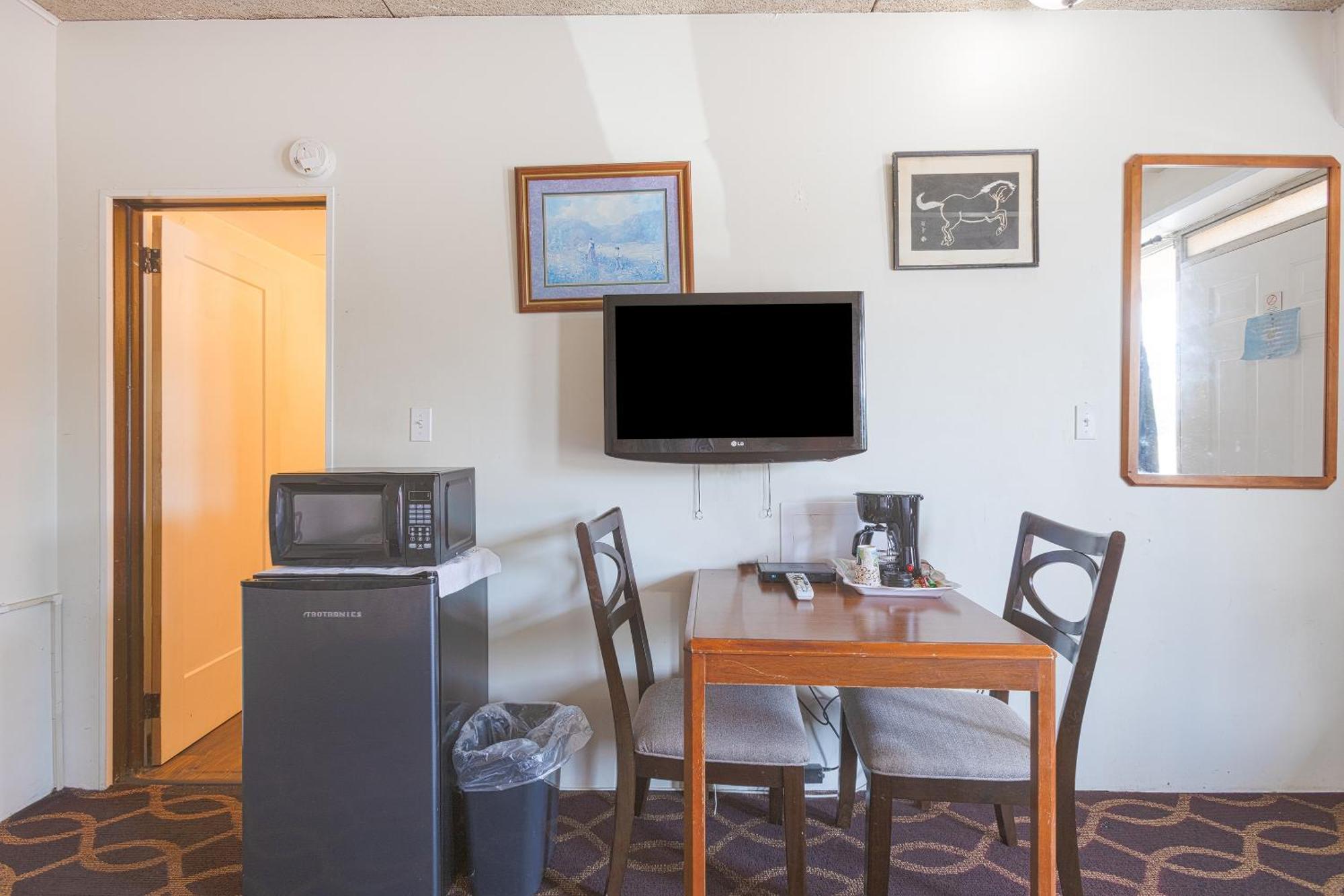 Sonrise Inn Lincoln Hwy By Oyo Breezewood Ngoại thất bức ảnh