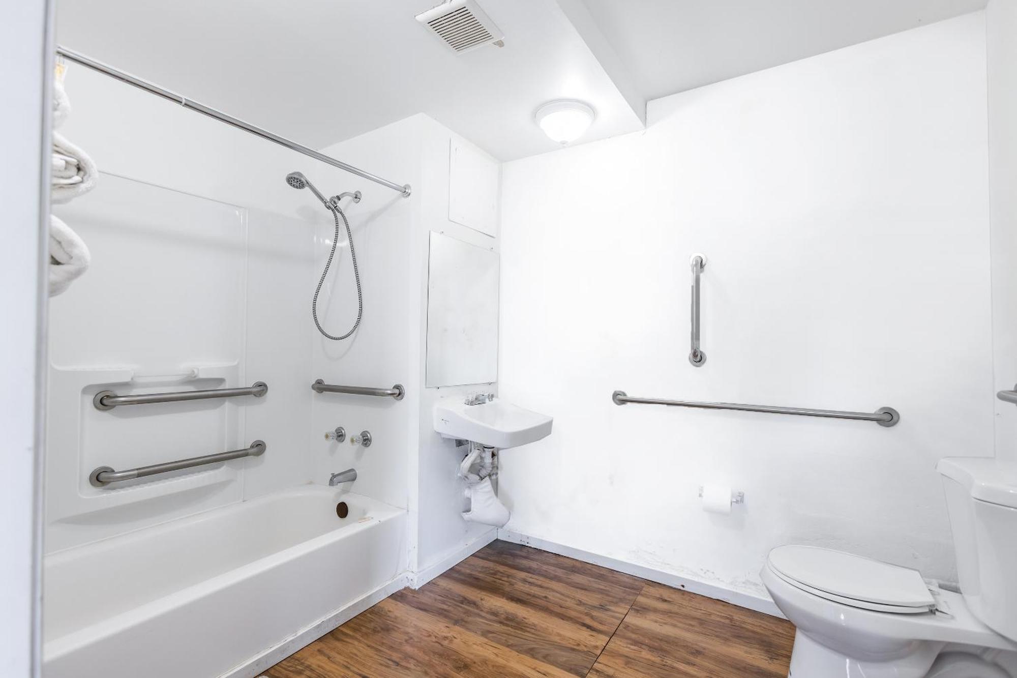 Sonrise Inn Lincoln Hwy By Oyo Breezewood Ngoại thất bức ảnh
