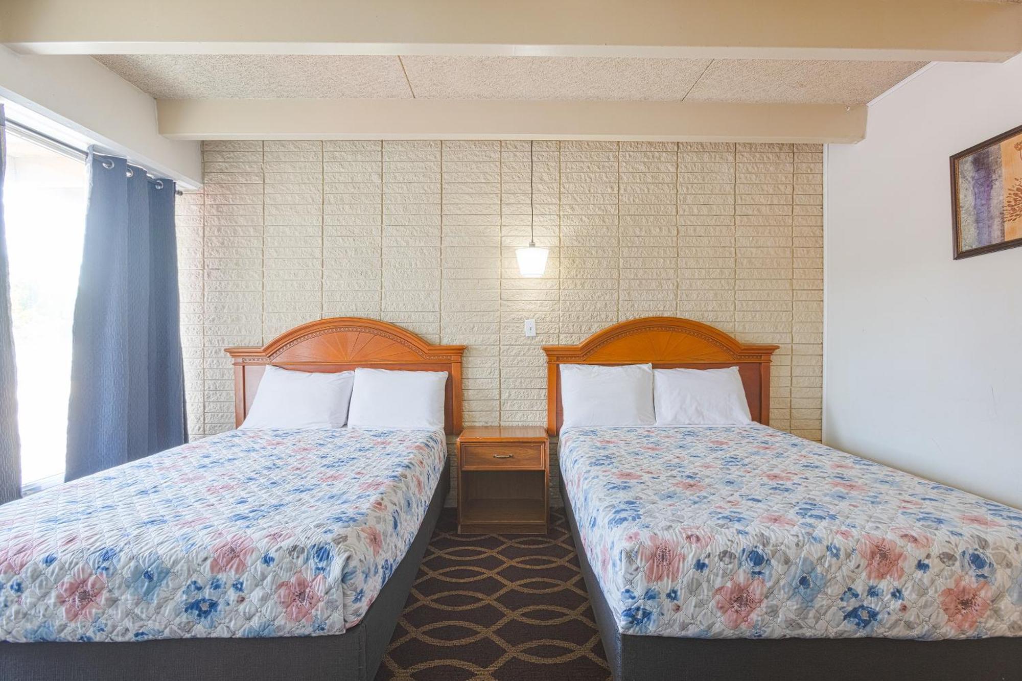Sonrise Inn Lincoln Hwy By Oyo Breezewood Ngoại thất bức ảnh