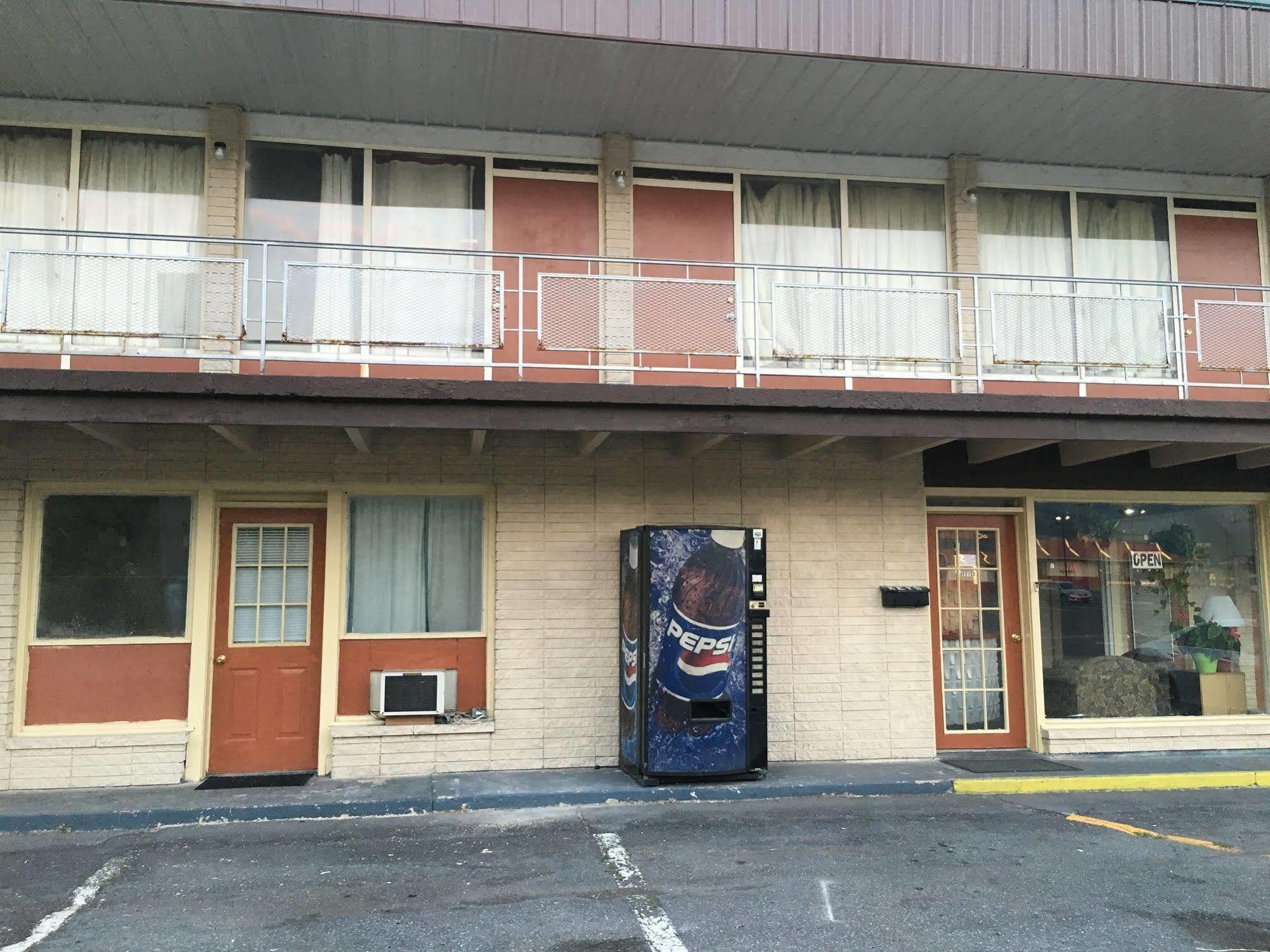 Sonrise Inn Lincoln Hwy By Oyo Breezewood Ngoại thất bức ảnh